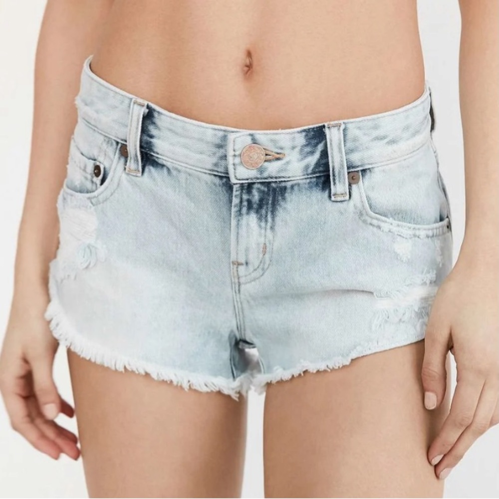 BDG Urban Outfitters Dolphin Low‎ Rise Micro Denim Shorts Sz. 28 - Picture 2 of 12